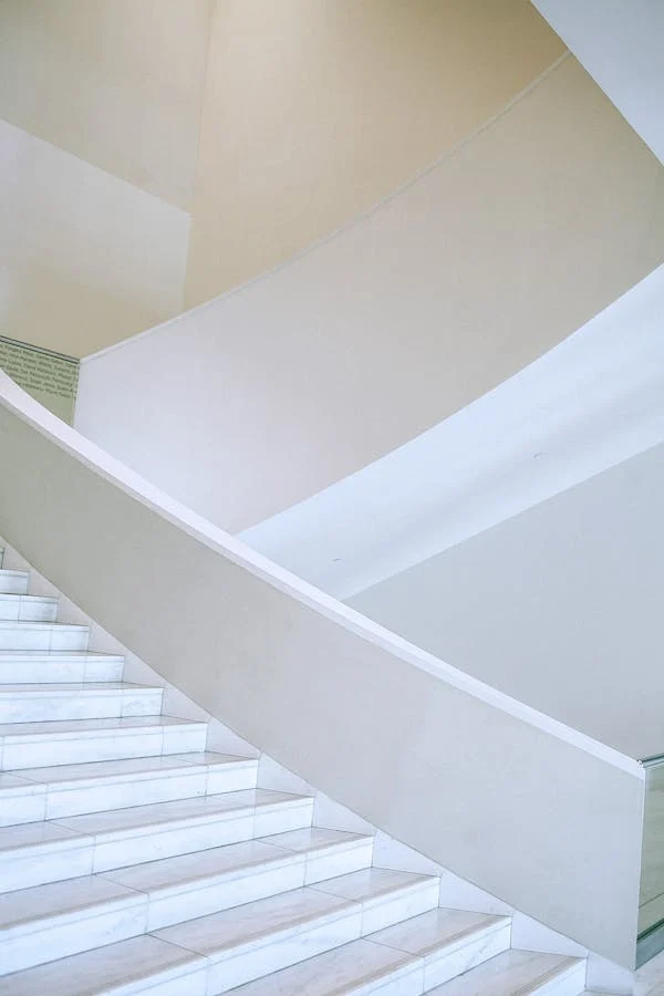 escaleras de marmol de lujo en barcelona